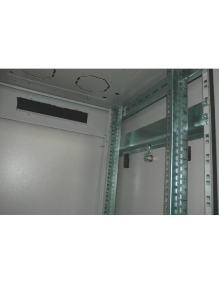 Armadio 26 Unita' Linea Professionale (A)1310 X (L)600) X (P)600 Mm. Colore Nero Ral 9005