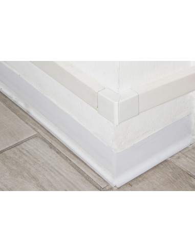 Angolo Esterno Regolabile Per Canalina Lk46118 Mm. 46X18 Angolo Esterno Regolabile Per Canalina Lk46118 Mm. 46X18
