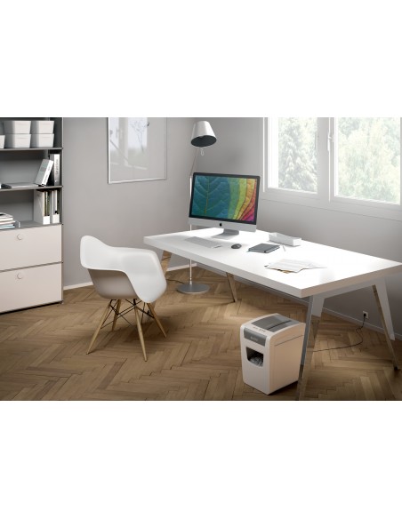 Leitz Distruggidocumenti IQ Slim Home Office P4 - Taglio Frammenti - Livello Sicurezza P4 - 23L - 80010000 Leitz - 4